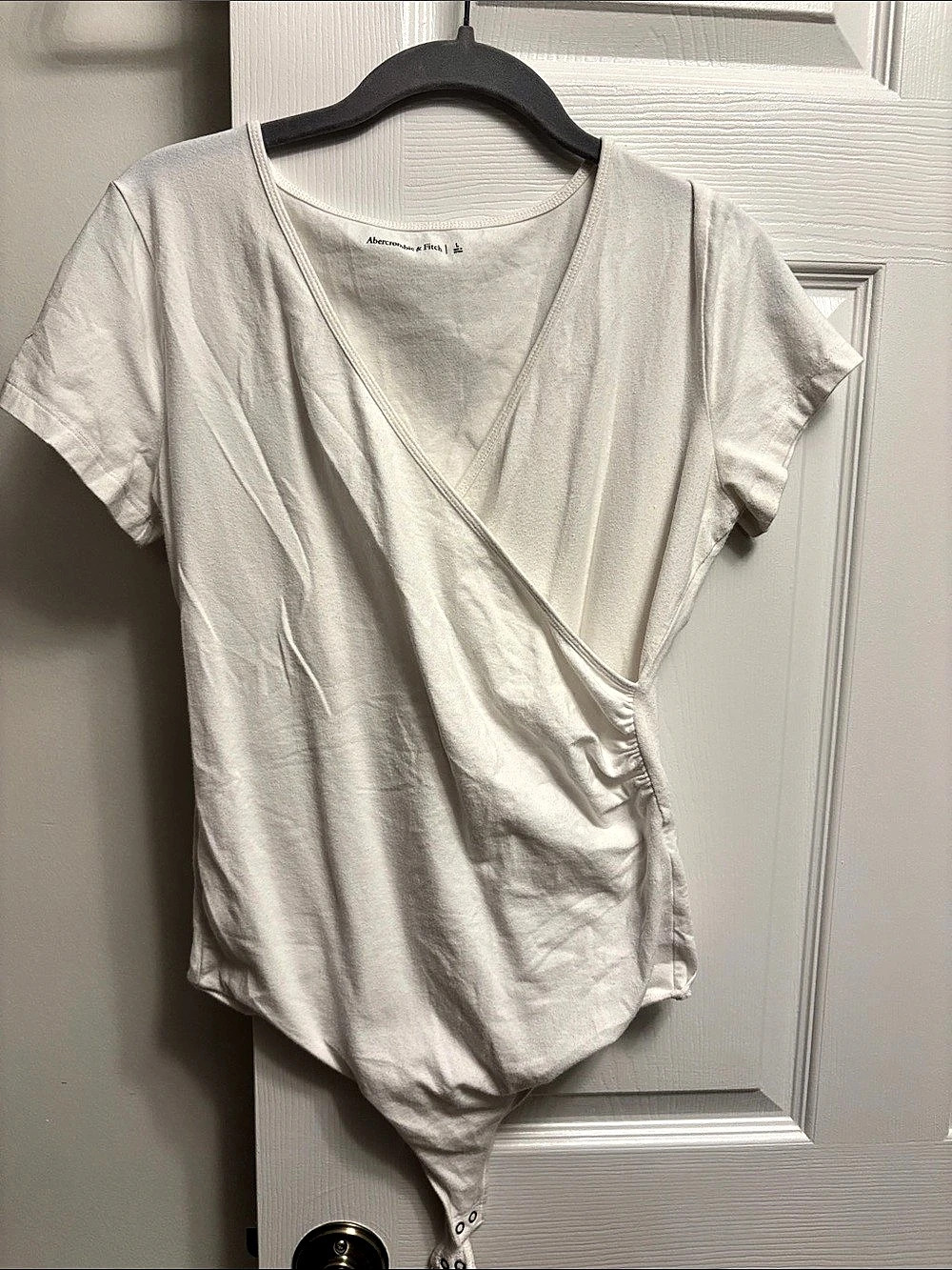 Abercrombie & Fitch Wrap Front Bodysuit in White Size Large Like New